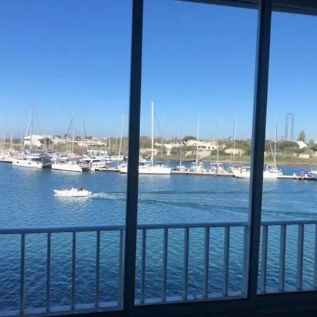 Sur île Des Pêcheurs * Agde
